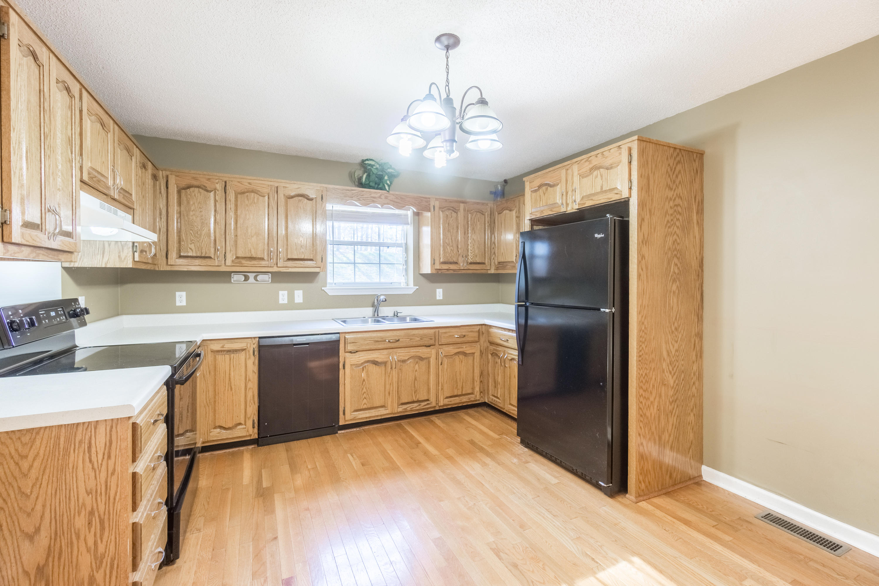 4008 Slygo Road Trenton, GA 30752 - Photo 13 of 42 9D929350-6AE8-4B0D-B1E8-FBB8160AFCB0