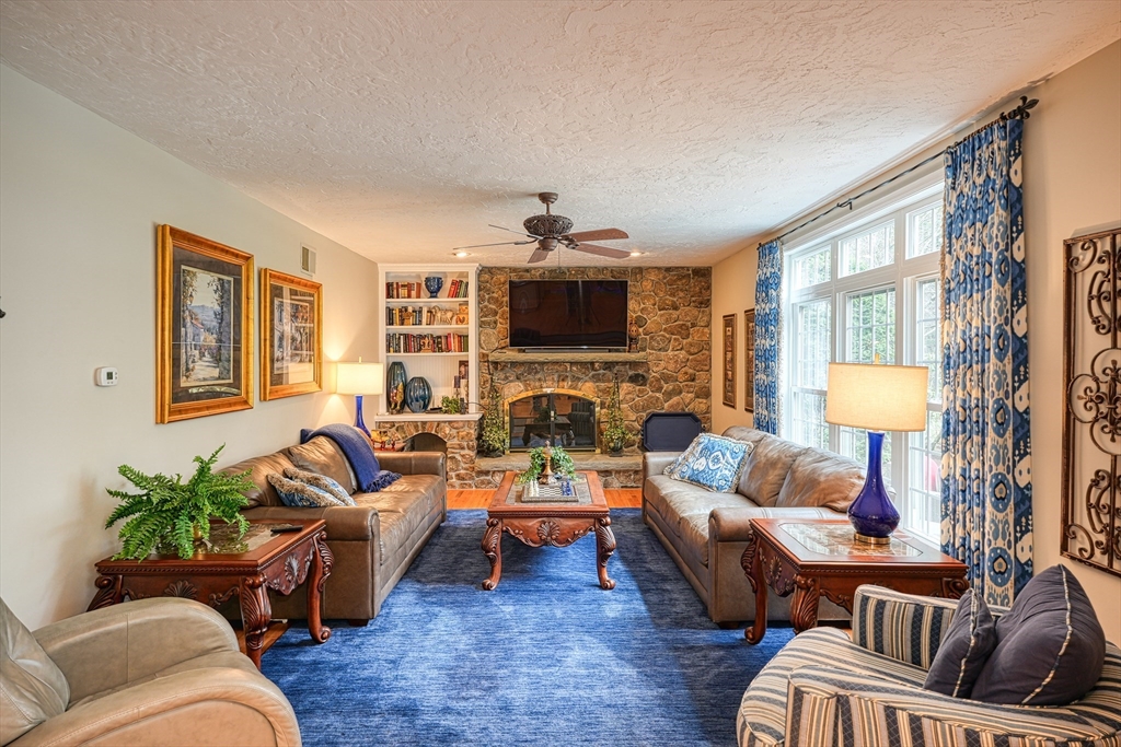 391 Concord Road Marlborough, MA 01752 - Photo 6 of 42 Gallery Image 6