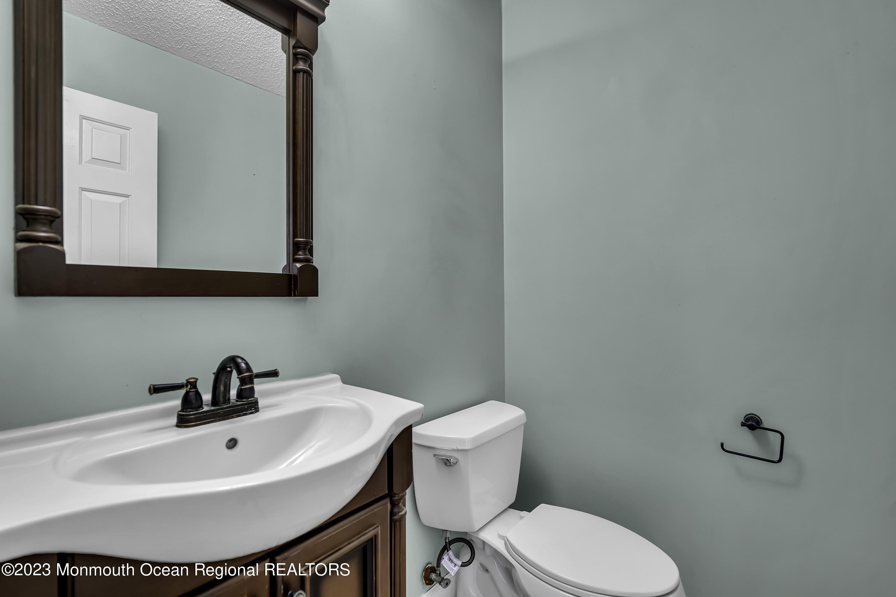 244 Down Hill Run Toms River, NJ 08755 - Photo 16 of 44 016_dsc04212