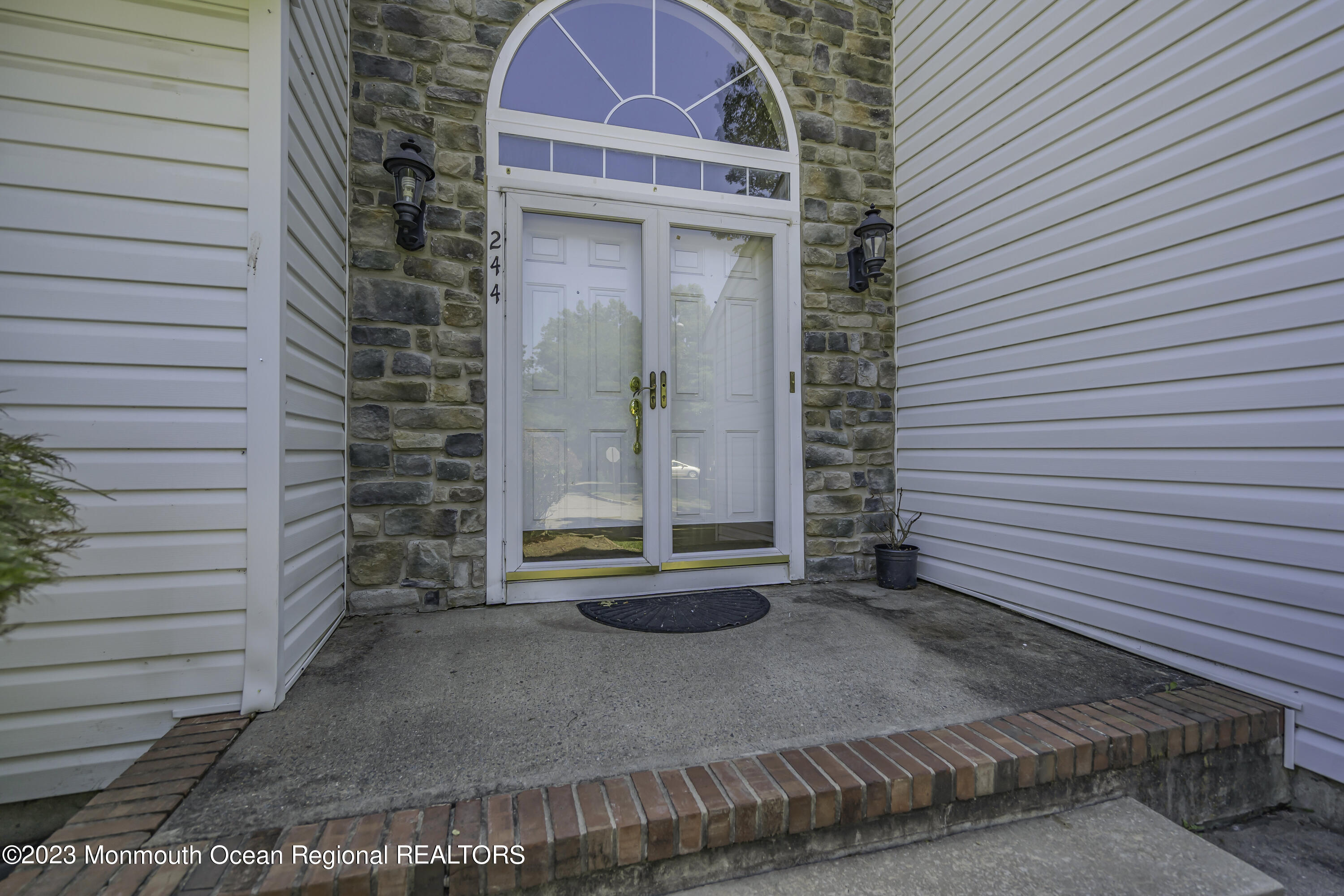 244 Down Hill Run Toms River, NJ 08755 - Photo 7 of 44 007_dsc04159