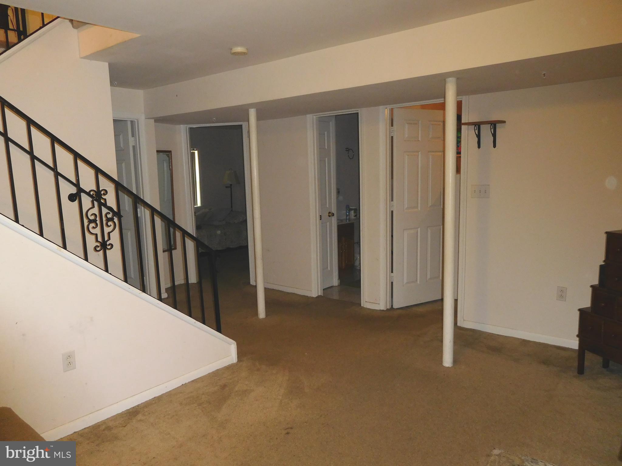 15711 Haynes Road Laurel, MD 20707 - Photo 11 of 19 Family Room