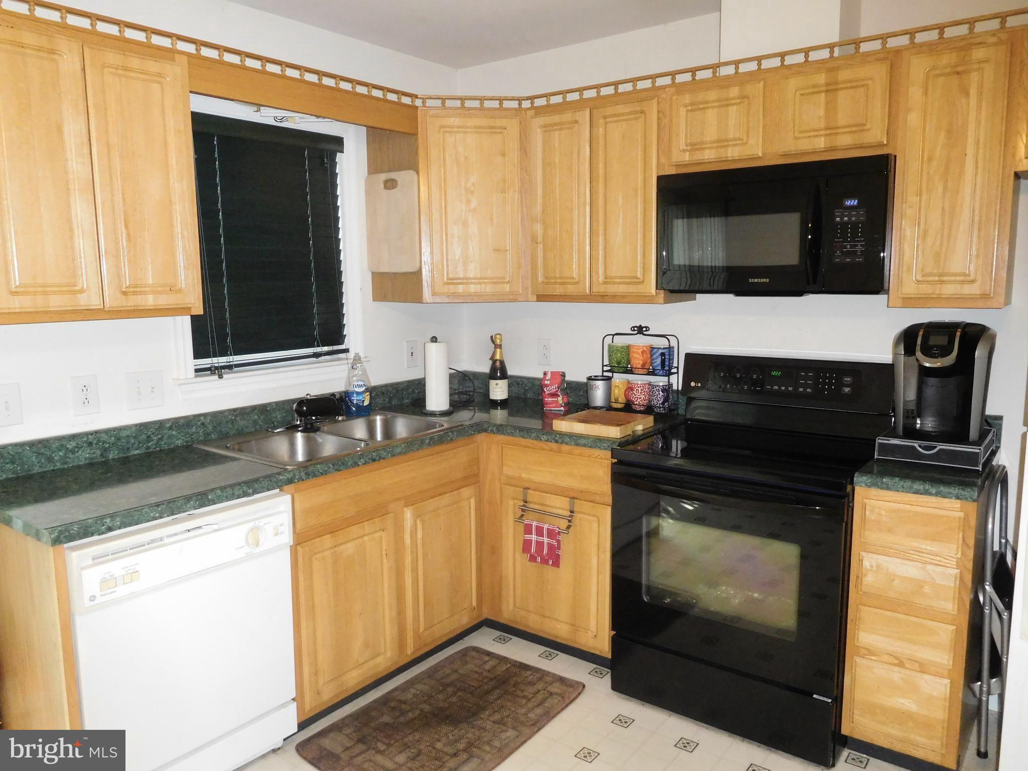 15711 Haynes Road Laurel, MD 20707 - Photo 5 of 19 Kitchen