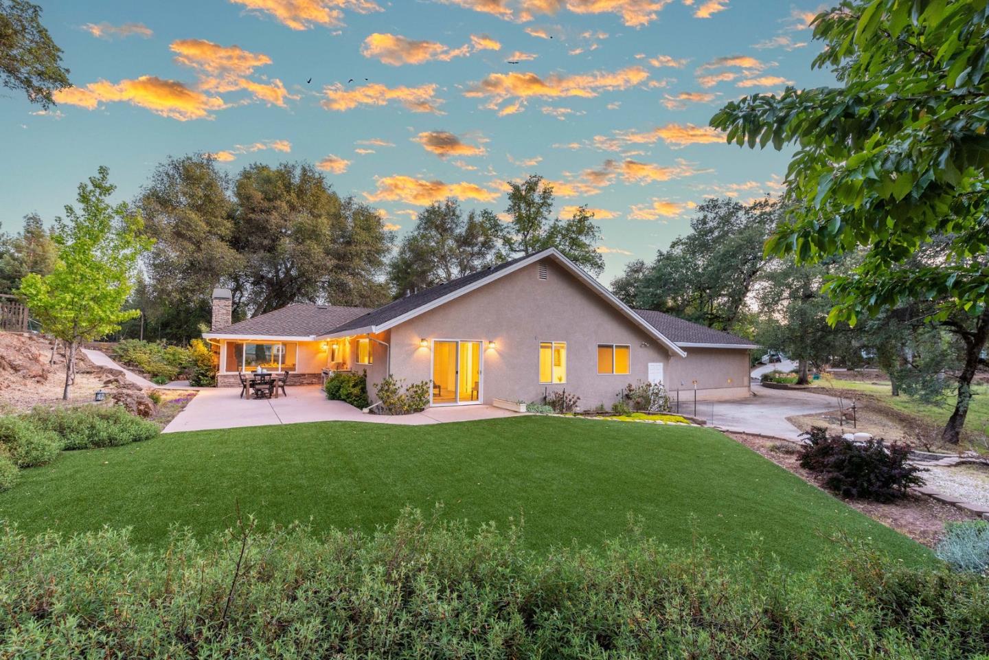 12084 Wanderer Road Auburn, CA 95602 - Photo 3 of 35 Gallery Image 3
