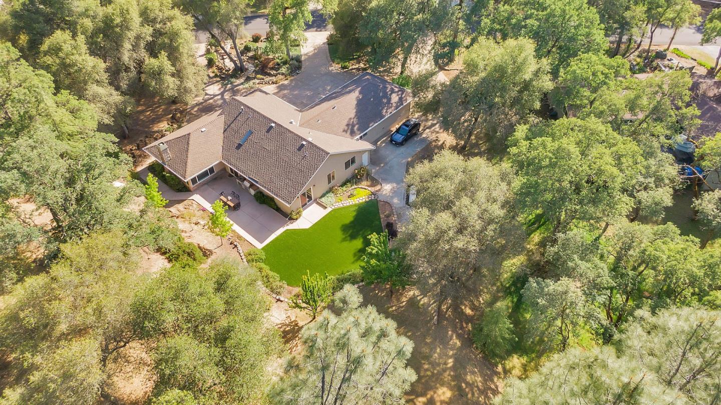 12084 Wanderer Road Auburn, CA 95602 - Photo 4 of 35 Gallery Image 4
