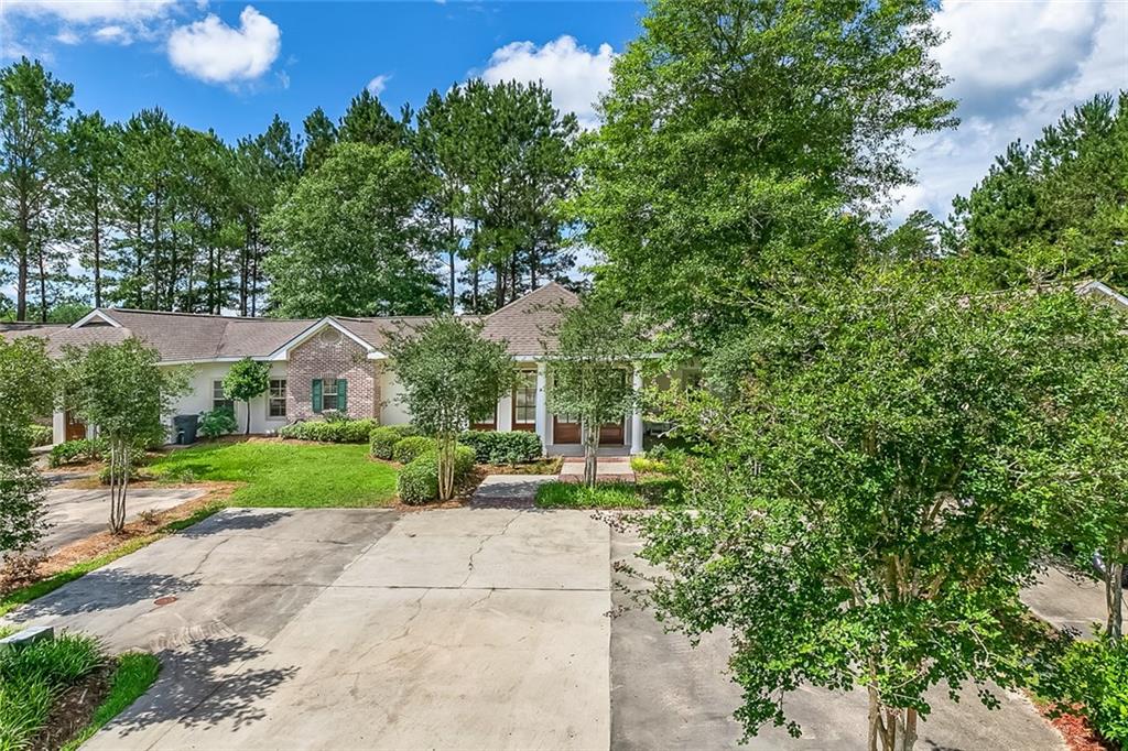 30696 Blue Wing Crescent Springfield, LA 70462 - Photo 2 of 17 Gallery Image 2