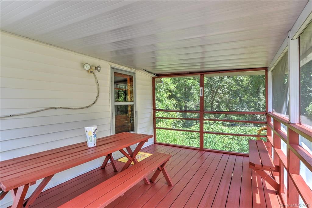 39 Massey Road Asheville, NC 28804 - Photo 3 of 36 Gallery Image 3