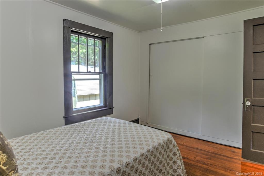 39 Massey Road Asheville, NC 28804 - Photo 22 of 36 Gallery Image 22