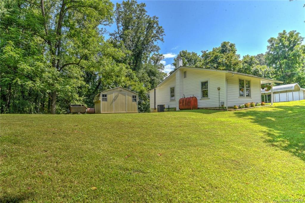 39 Massey Road Asheville, NC 28804 - Photo 24 of 36 Gallery Image 24