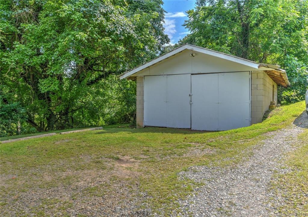 39 Massey Road Asheville, NC 28804 - Photo 29 of 36 Gallery Image 29