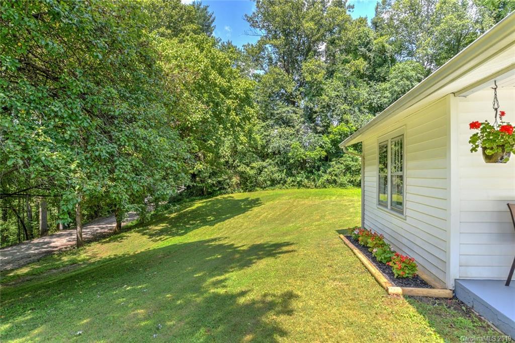 39 Massey Road Asheville, NC 28804 - Photo 33 of 36 Gallery Image 33