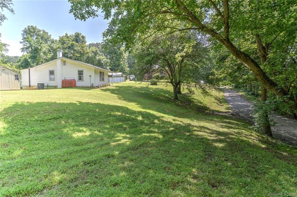 39 Massey Road Asheville, NC 28804 - Photo 34 of 36 Gallery Image 34