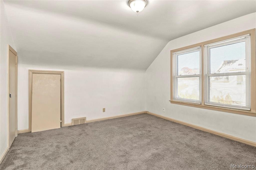 4805 Helen Street Dearborn, MI 48126 - Photo 23 of 46