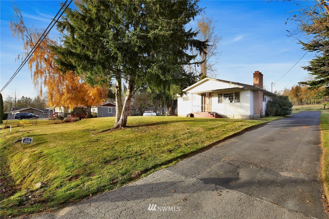 4290 H Street Road Blaine, WA 98230 - Photo 1 of 30 Gallery Image 1