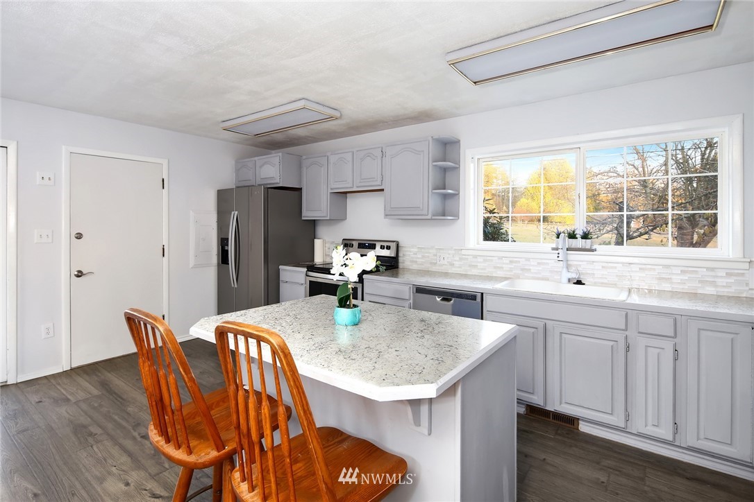 4290 H Street Road Blaine, WA 98230 - Photo 23 of 30 Gallery Image 23