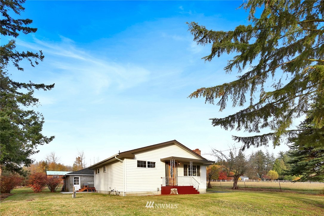 4290 H Street Road Blaine, WA 98230 - Photo 7 of 30 Gallery Image 7