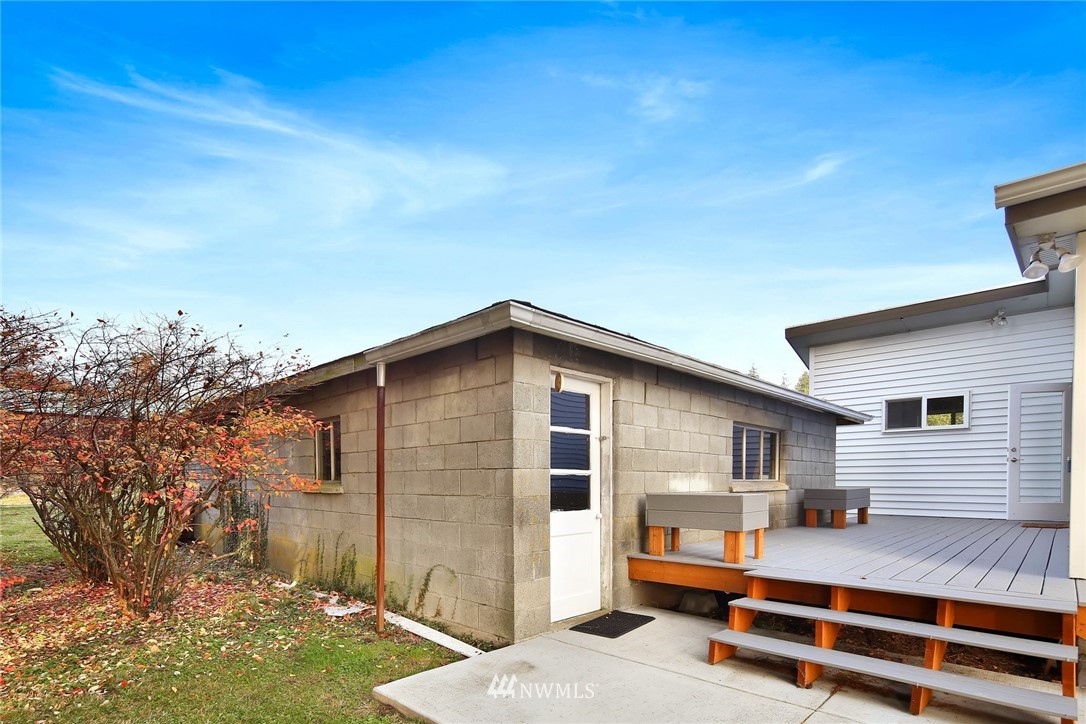 4290 H Street Road Blaine, WA 98230 - Photo 9 of 30 Gallery Image 9