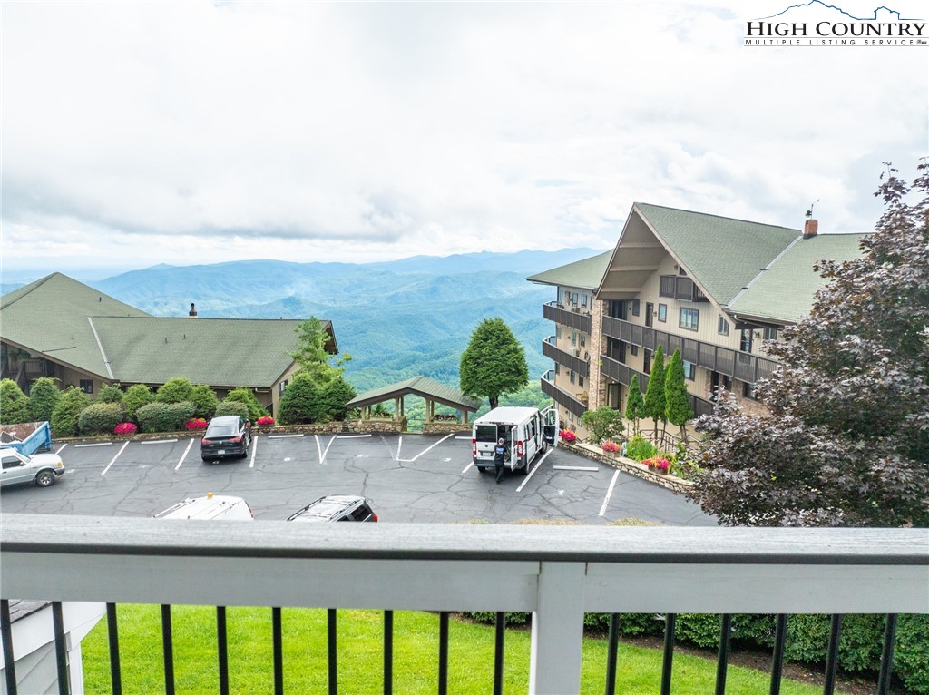 130 Prudden Lane, Unit 103 Blowing Rock, NC 28605 - Photo 11 of 36