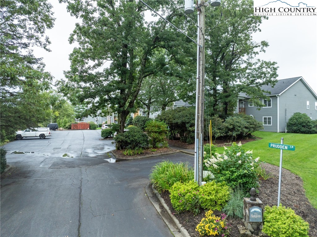 130 Prudden Lane, Unit 103 Blowing Rock, NC 28605 - Photo 34 of 36 a view of a back yard