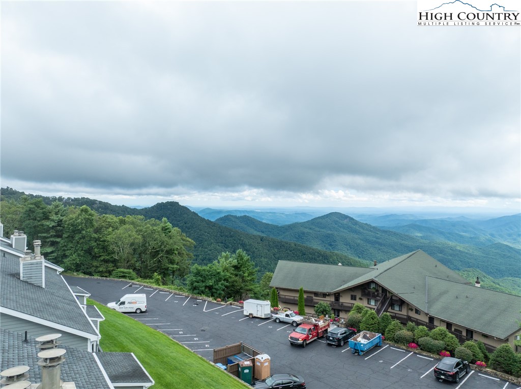 130 Prudden Lane, Unit 103 Blowing Rock, NC 28605 - Photo 10 of 36