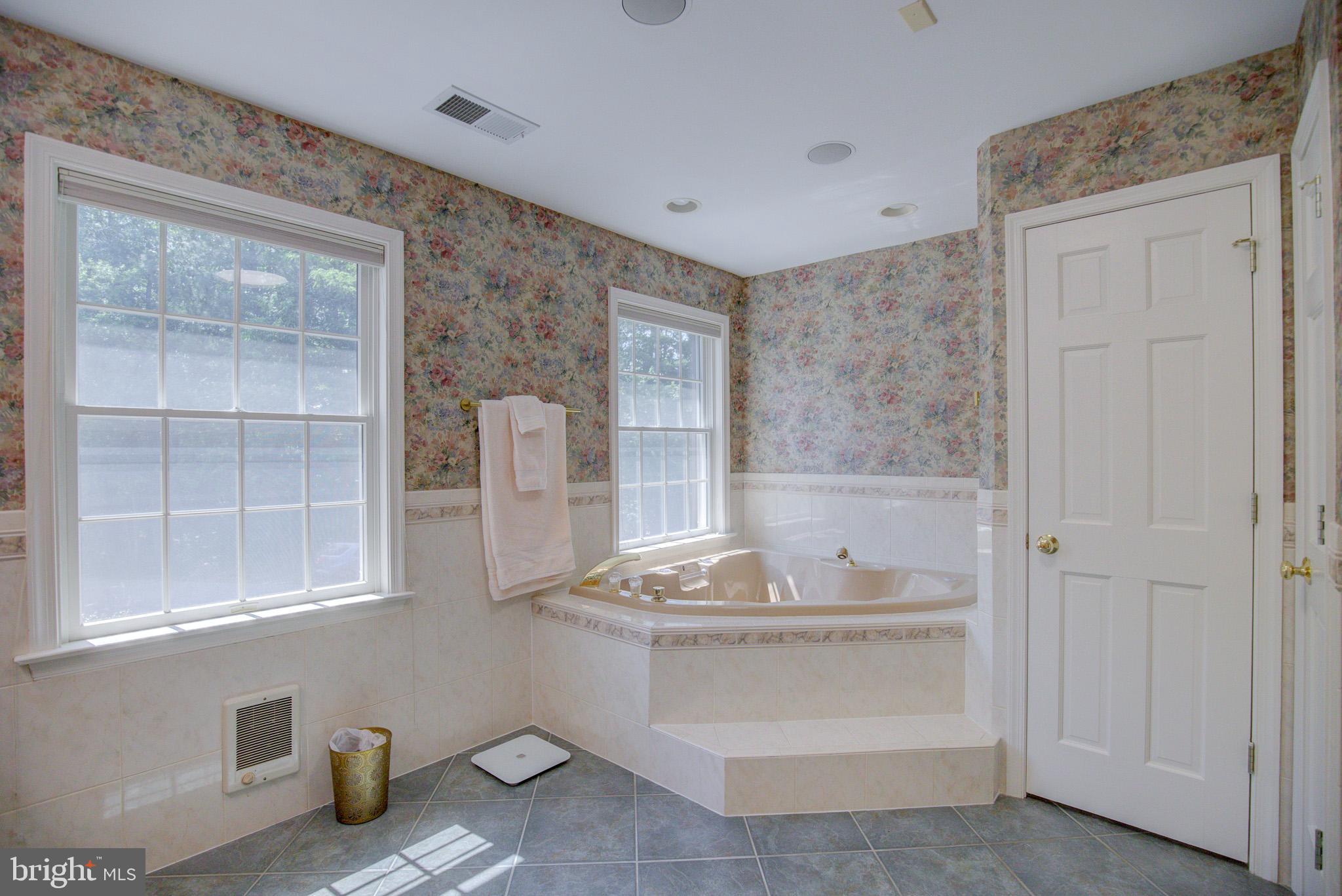 813 Blacks Hill Road Great Falls, VA 22066 - Photo 46 of 92 Custom Primary Ensuite Bathroom w/ Jetted Tub