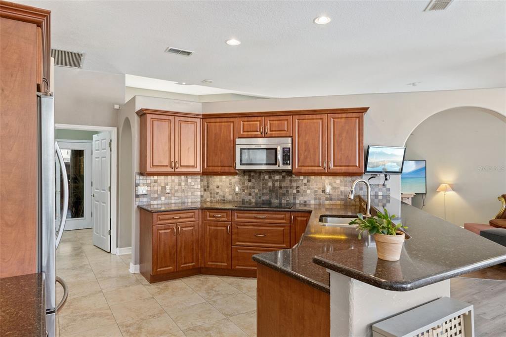 8041 Monier Way Orlando, FL 32835 - Photo 15 of 44