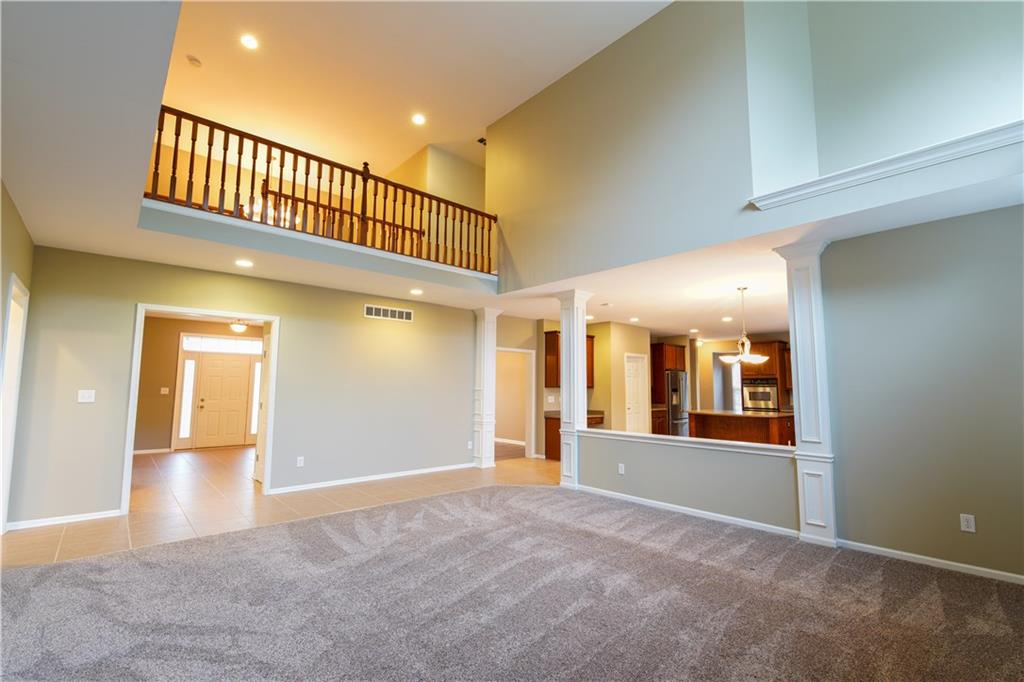 10595 Proposal Pointe Way Fishers, IN 46040 - Photo 10 of 25 Gallery Image 10