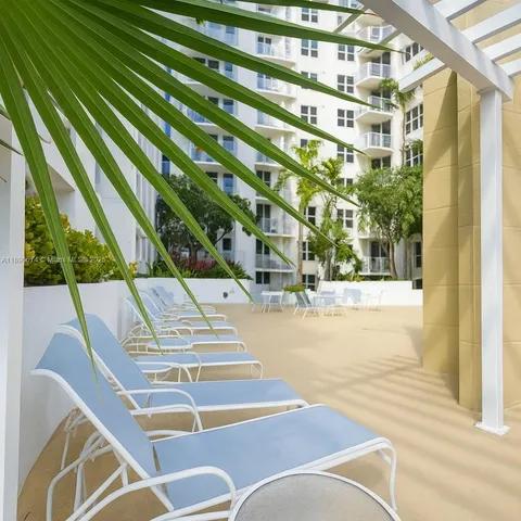 a view of an outdoor space