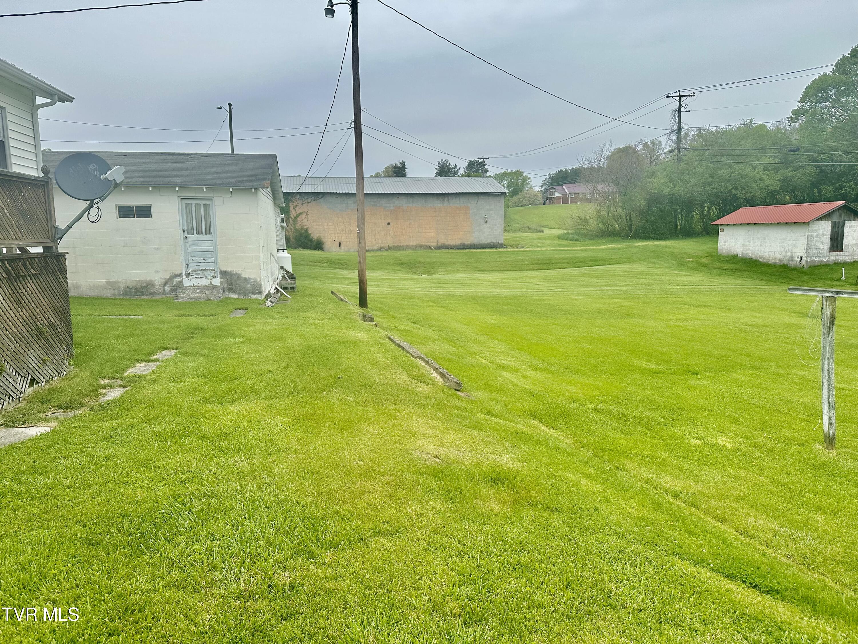 2445 Yuma Road Gate City, VA 24251 - Photo 32 of 66 Back Yard