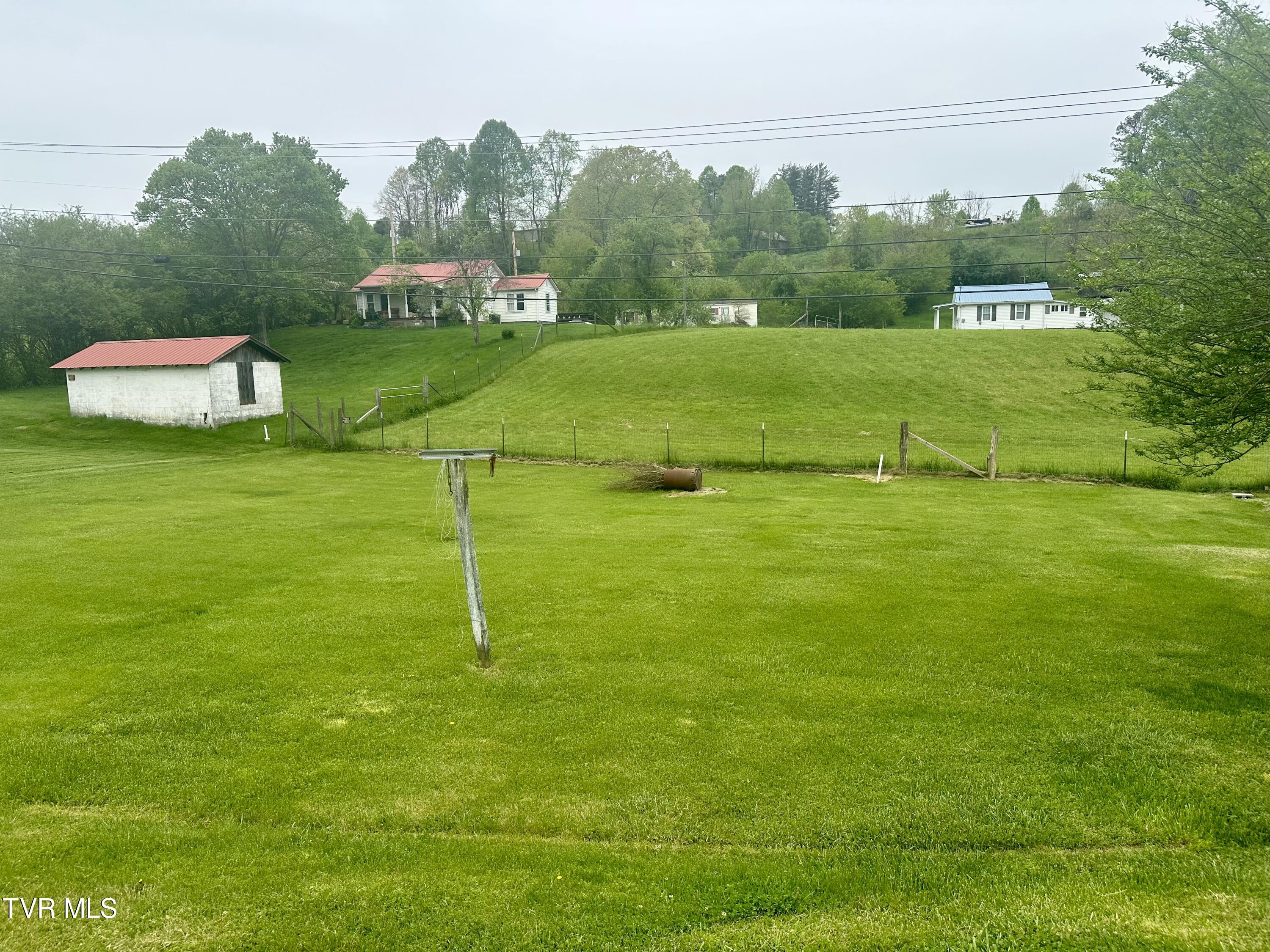 2445 Yuma Road Gate City, VA 24251 - Photo 37 of 66 Back Yard