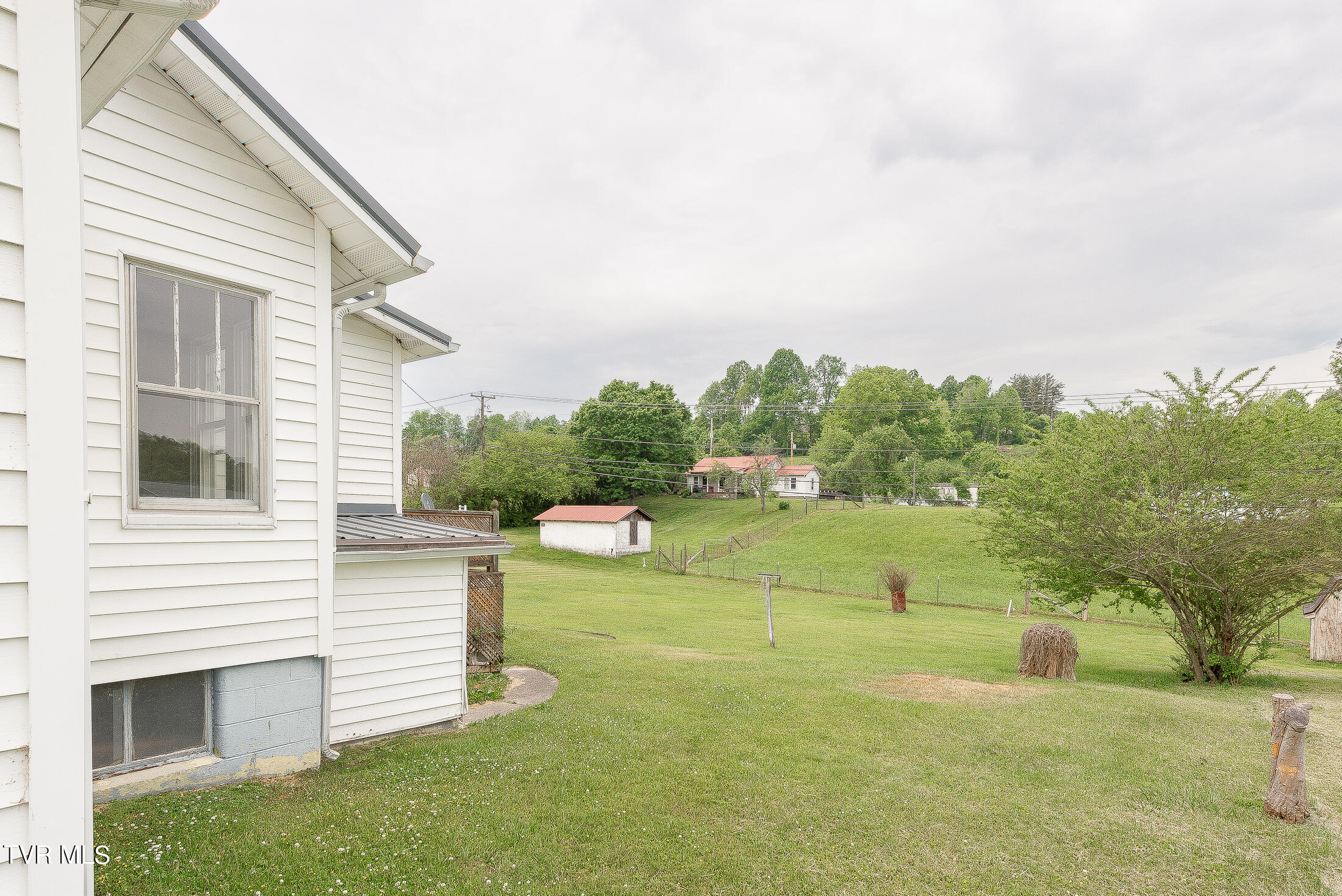 2445 Yuma Road Gate City, VA 24251 - Photo 58 of 66 Side