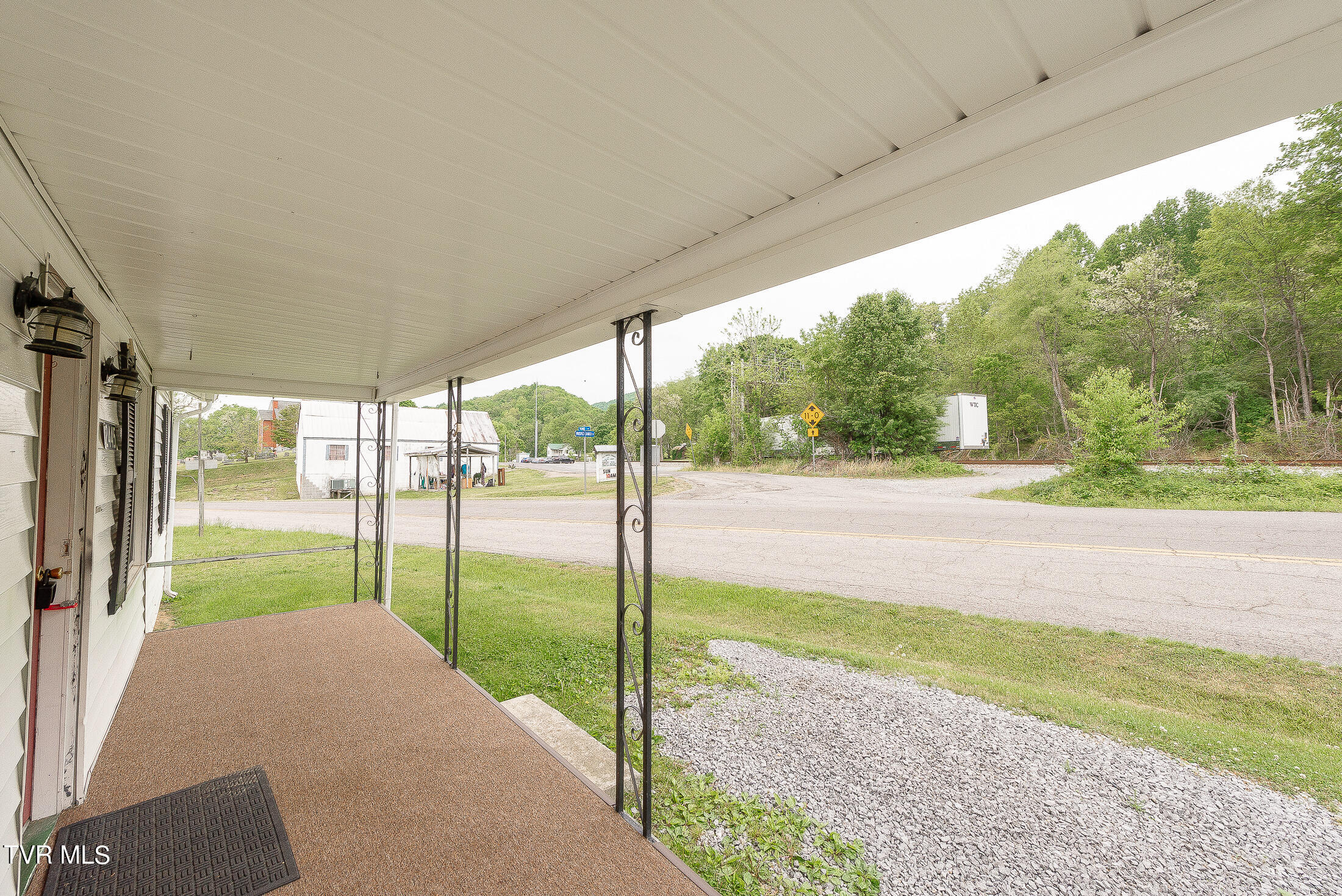 2445 Yuma Road Gate City, VA 24251 - Photo 66 of 66 Front Porch
