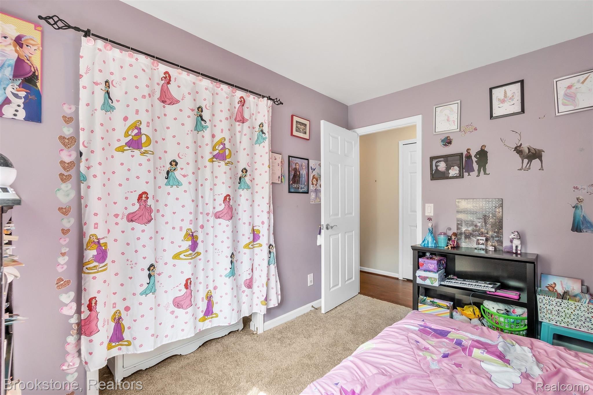451 John R Road Rochester, MI 48307 - Photo 16 of 25 21-451 John R Rd-WindowStill-Real-E.jpg