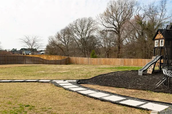 $475,000 | 12432 Maplewood Drive, Lindale, TX 75771