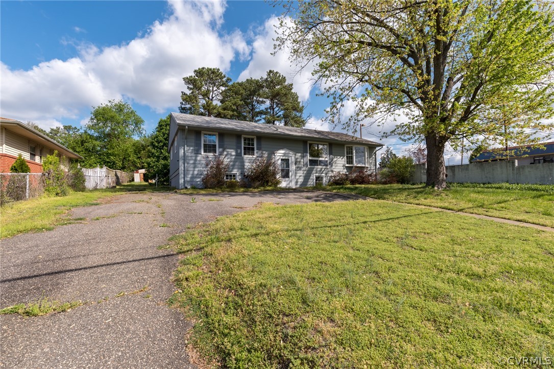 2702 Sunnybrook Road Henrico, VA 23294 - Photo 4 of 32 Gallery Image 4
