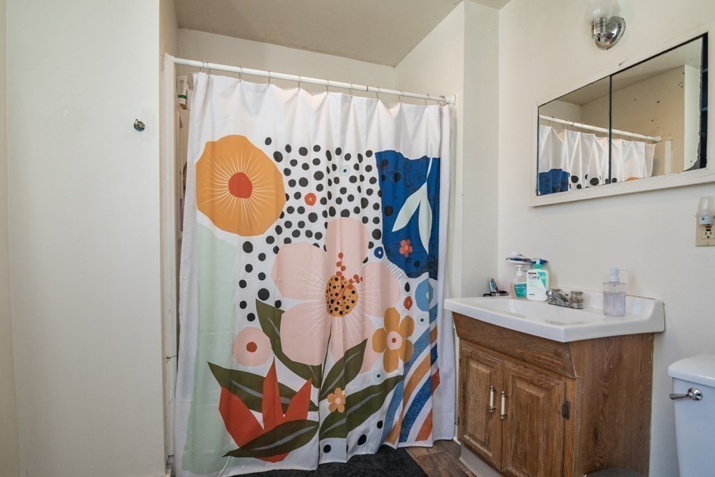 240 Northampton Road Amherst, MA 01002 - Photo 8 of 17 Gallery Image 8