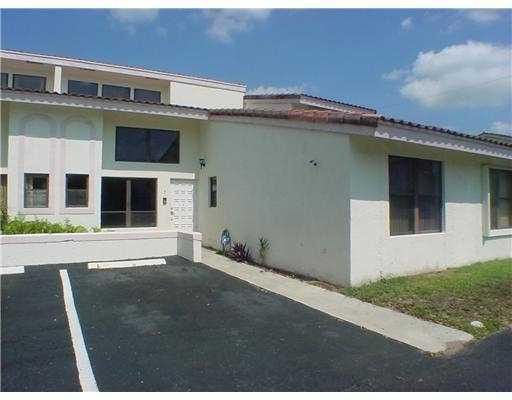 363 West Camino Real, Unit 5 Boca Raton, FL 33432 - Photo 1 of 25 Exterior Front