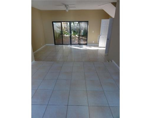 363 West Camino Real, Unit 5 Boca Raton, FL 33432 - Photo 5 of 25 Exterior Front