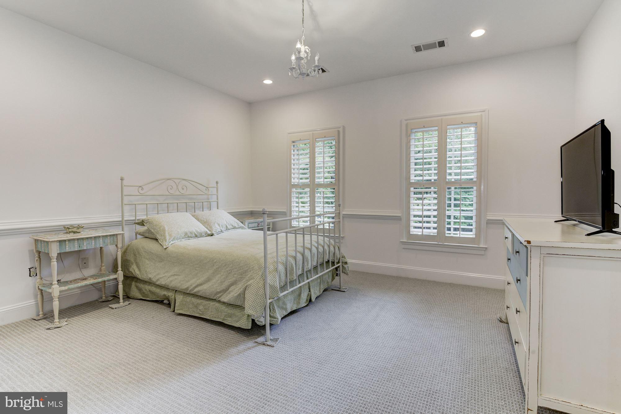 10021 Newhall Road Potomac, MD 20854 - Photo 20 of 30 Upper Level - Bedroom #3