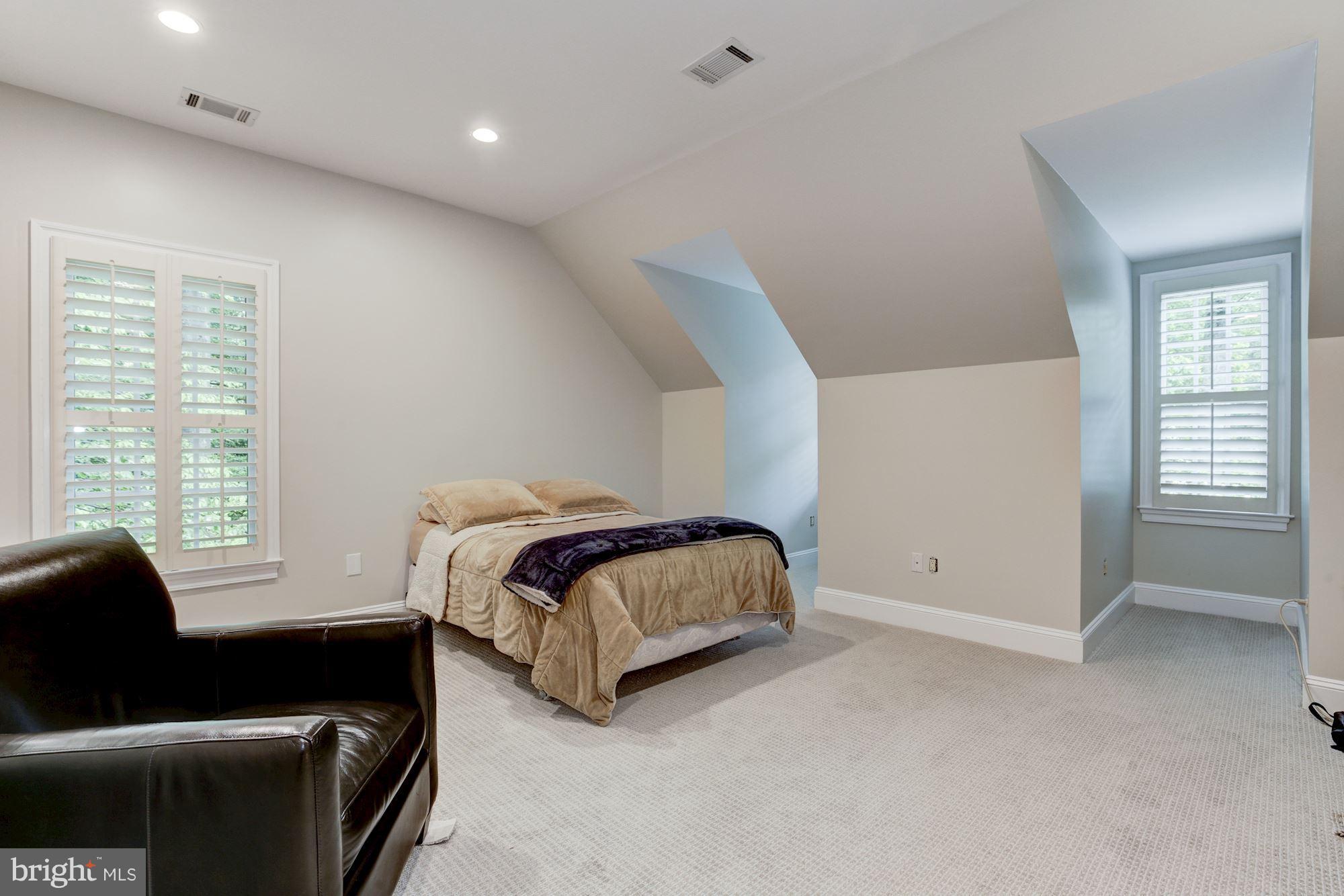 10021 Newhall Road Potomac, MD 20854 - Photo 21 of 30 Upper Level - Bedroom #4