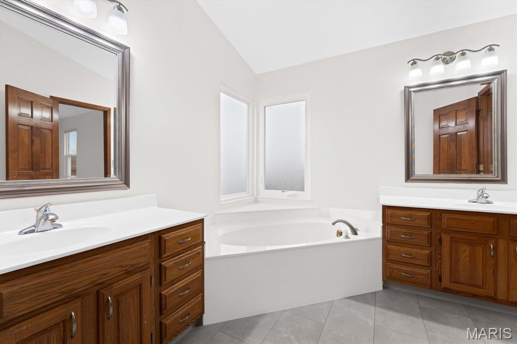 1113 Sycamore Place O'Fallon, IL 62269 - Photo 25 of 43