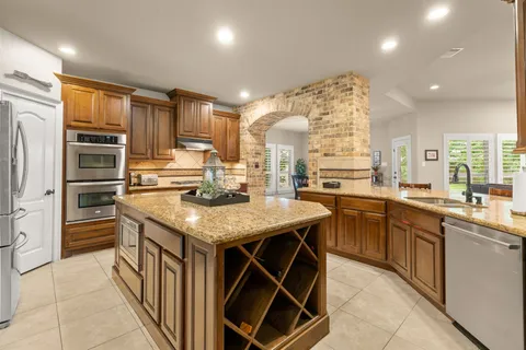 $900,000 | 23 Mariscal Place, The Woodlands, TX 77389