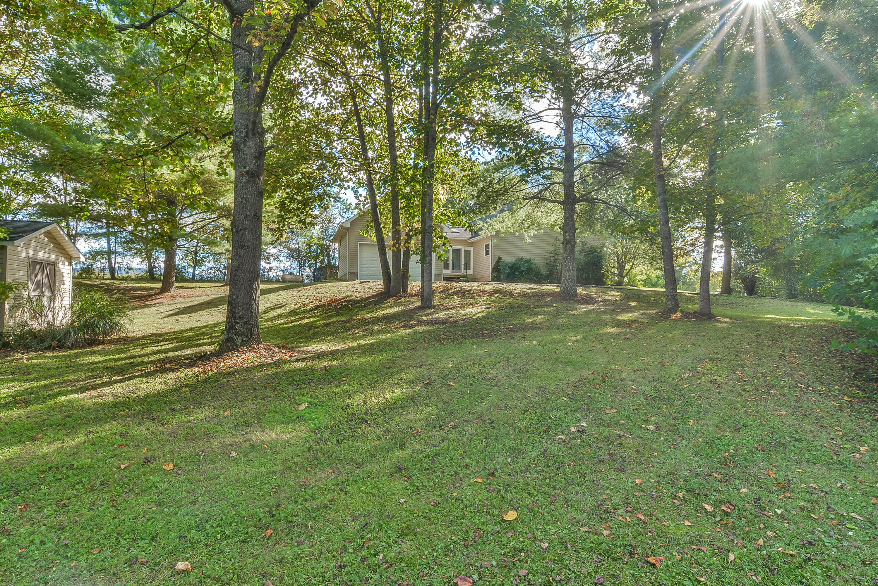 225 Sinking Springs Road Bristol, TN 37620 - Photo 31 of 41 TRB_1310