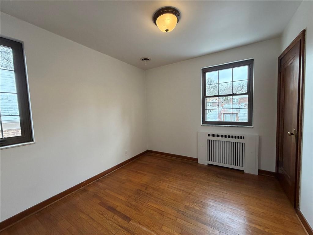 2225 Hampton Street Pittsburgh, PA 15218 - Photo 20 of 36 an empty room with windows