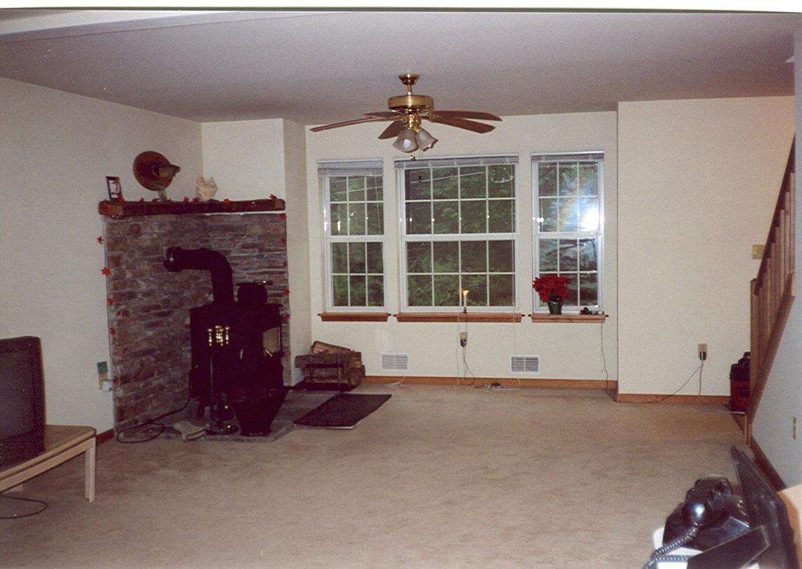 30 Ralph Samuel Boulevard Kunkletown, PA 18058 - Photo 5 of 8 stove