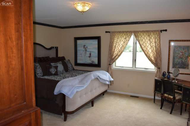 4080 South Irish Road Davison, MI 48423 - Photo 14 of 37 21172721-13.JPG