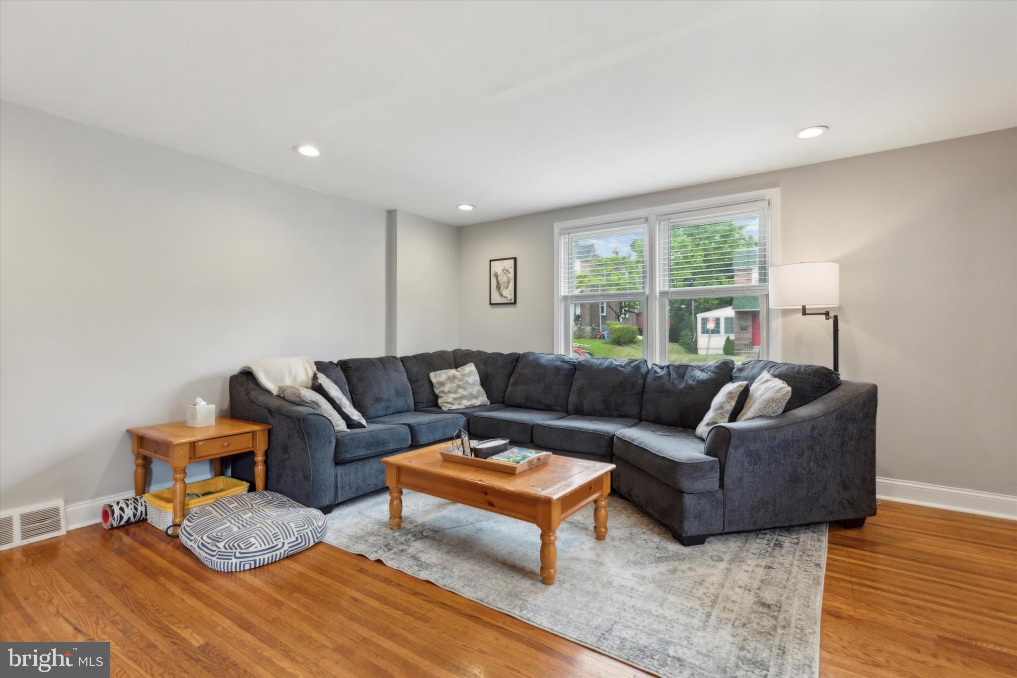 563 Overlook Road Philadelphia, PA 19128 - Photo 3 of 26 Sun-drenched Living Room w/Recessed Lighting