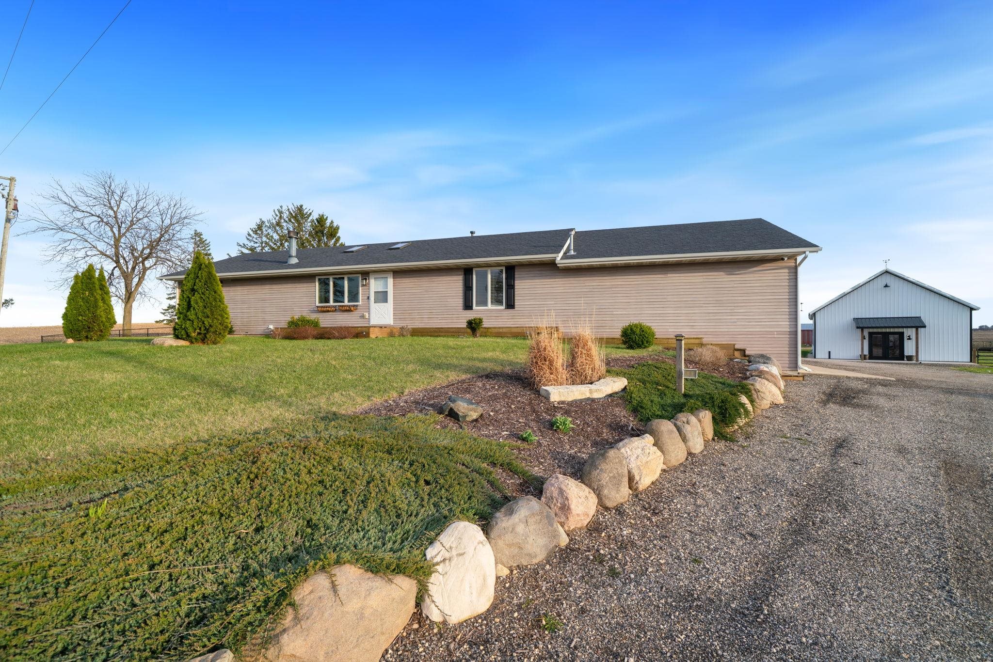 5380 Steward Road Rockford, IL 61101 - Photo 2 of 60