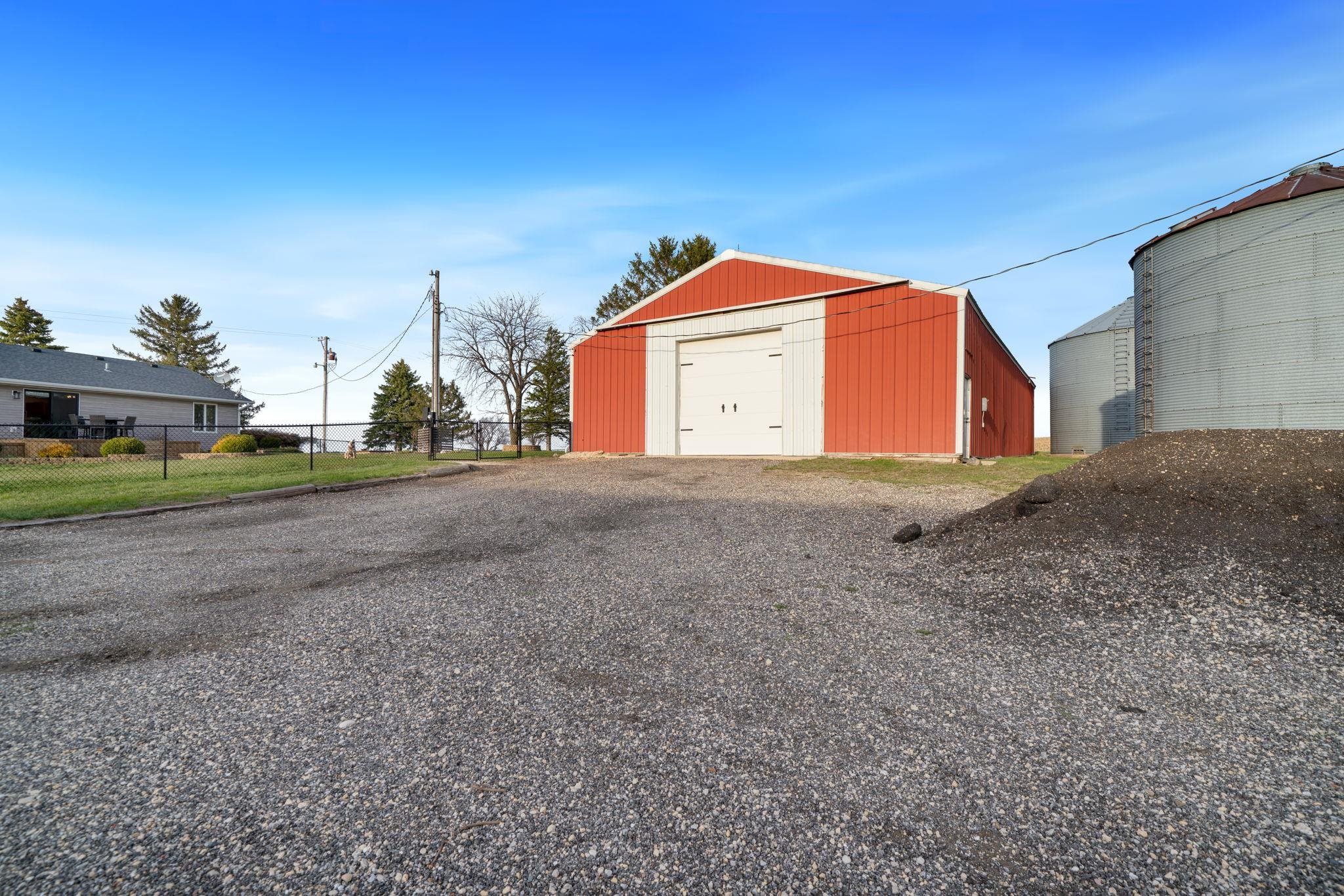 5380 Steward Road Rockford, IL 61101 - Photo 4 of 60