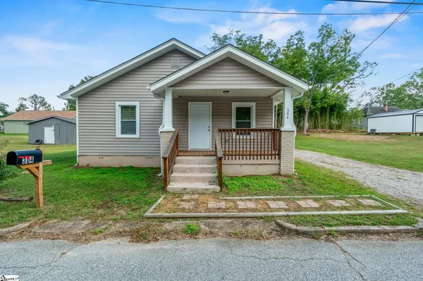 $179,999 | 304 Cherry Street, Belton, SC 29627