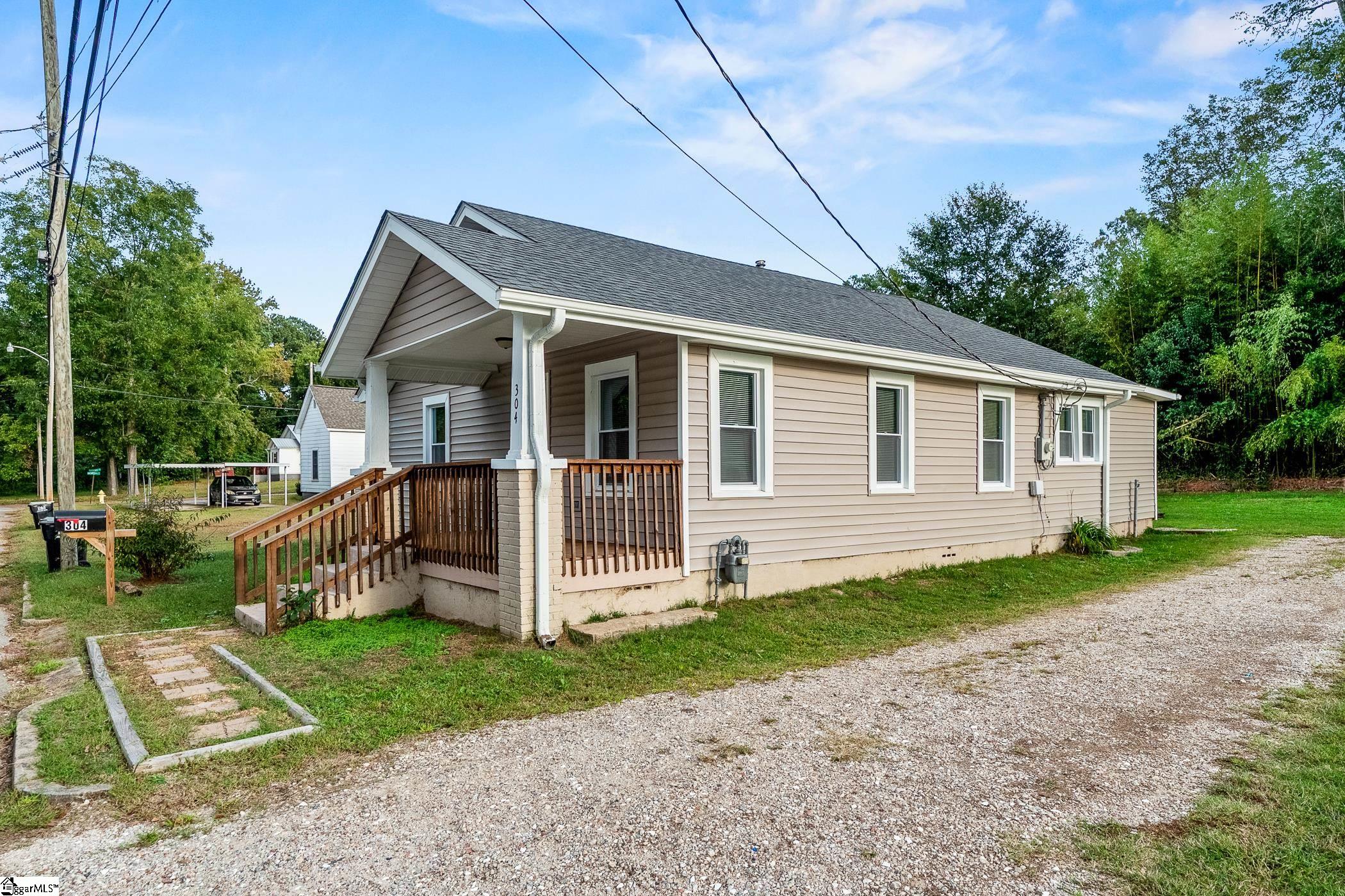 304 Cherry Street Belton, SC 29627 - Photo 30 of 33